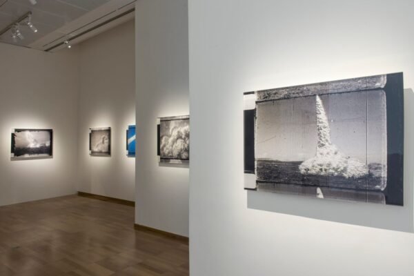 Joana Hadjithomas & Khalil Joreige. Se souvenir de la lumière. Du 07 juinau 25 septembre 2016, Concorde, Jeu de Paume, Paris