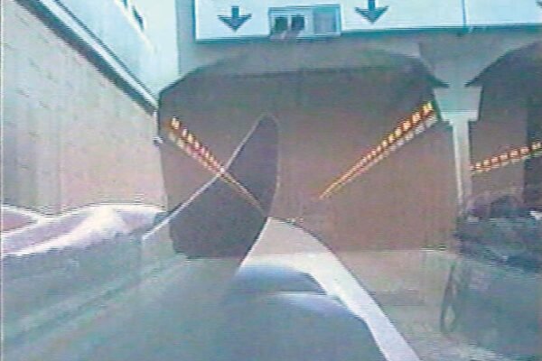 08-tunnel sur pieds_high