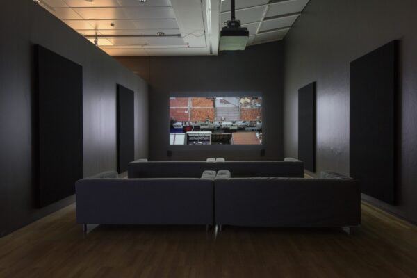 Joana Hadjithomas & Khalil Joreige. Se souvenir de la lumière. Du 07 juinau 25 septembre 2016, Concorde, Jeu de Paume, Paris