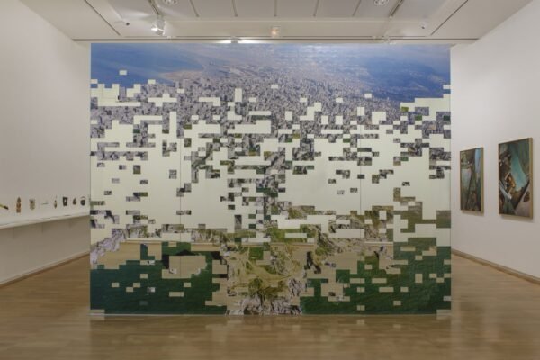 Joana Hadjithomas & Khalil Joreige. Se souvenir de la lumière. Du 07 juinau 25 septembre 2016, Concorde, Jeu de Paume, Paris